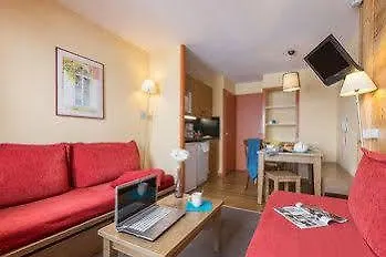 Madame La Prade ホリデーパーク モリエ・エマー