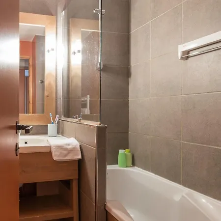 Madame La Prade モリエ・エマー